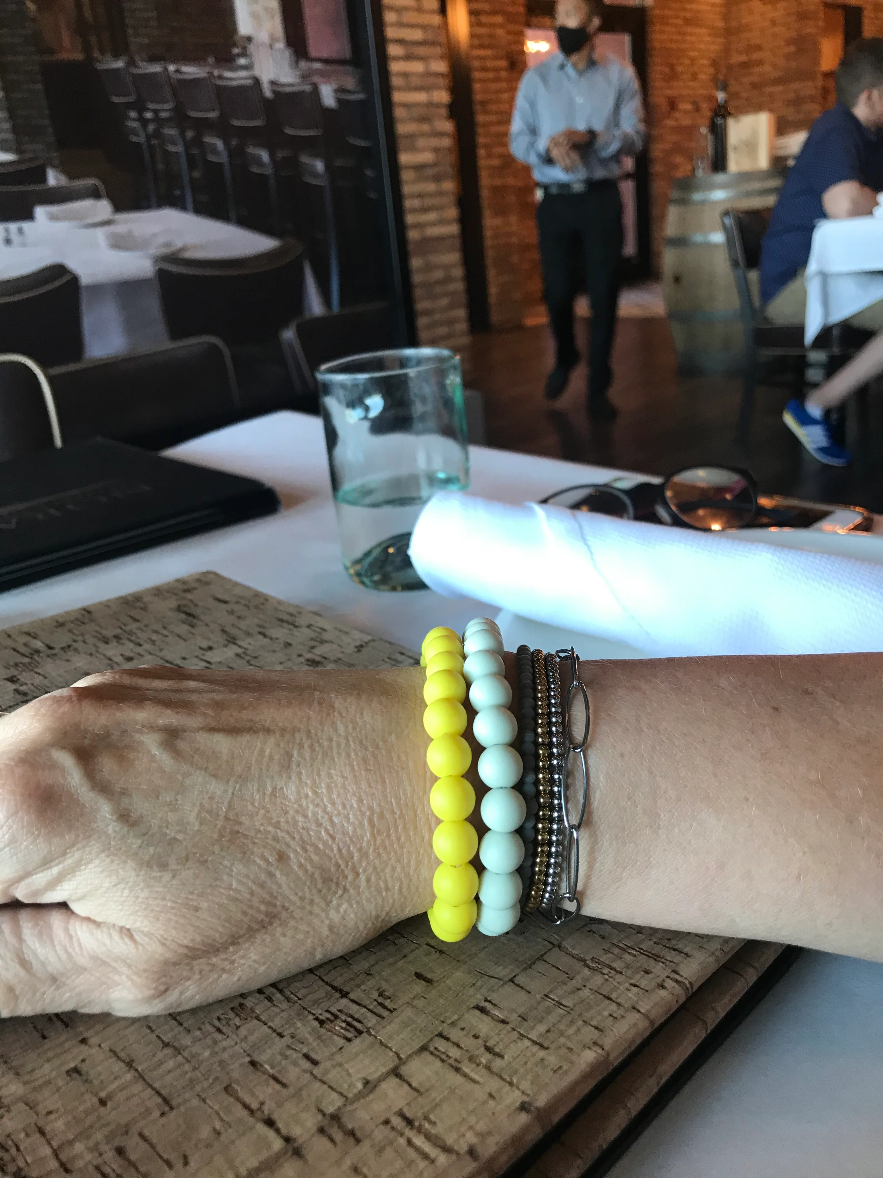 Lemon Yellow Silicon rubber 9MM bead bracelets - Image 4