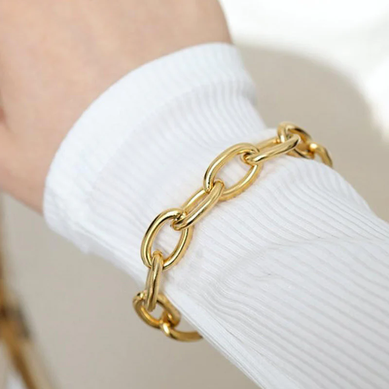 DG-20092201B Chunky Gold Stainless Steel Bracelet - Image 3